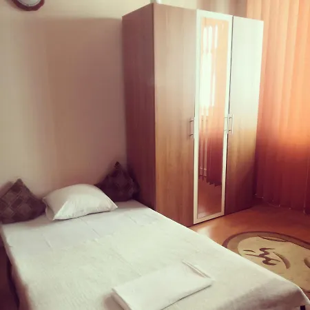 Youniverse Studio Apartamento *